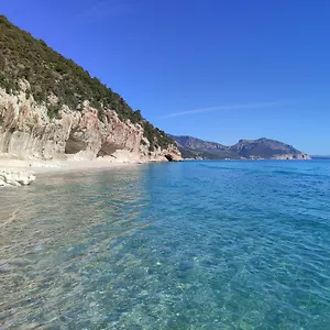 A 50 Mt Dal Mare Appartamento Cala Gonone